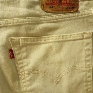 Men's 541 Levi 32 x 32 white jeans